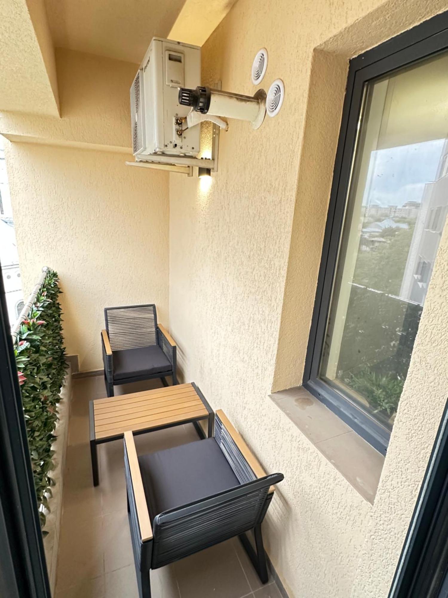 Centru Unirii Luxury Vip Palmier Apartament 2 Camere Cu Terasa Exterioara Amenajata ! Parcare Subterana Privata Climatizata Si Supravegheata Video Dar Doar Cu Rezervare In Limita Locurilor Disponibile !Proprietate In Regim Hoteliep - Nu Are Bucatarie Бухарест Экстерьер фото