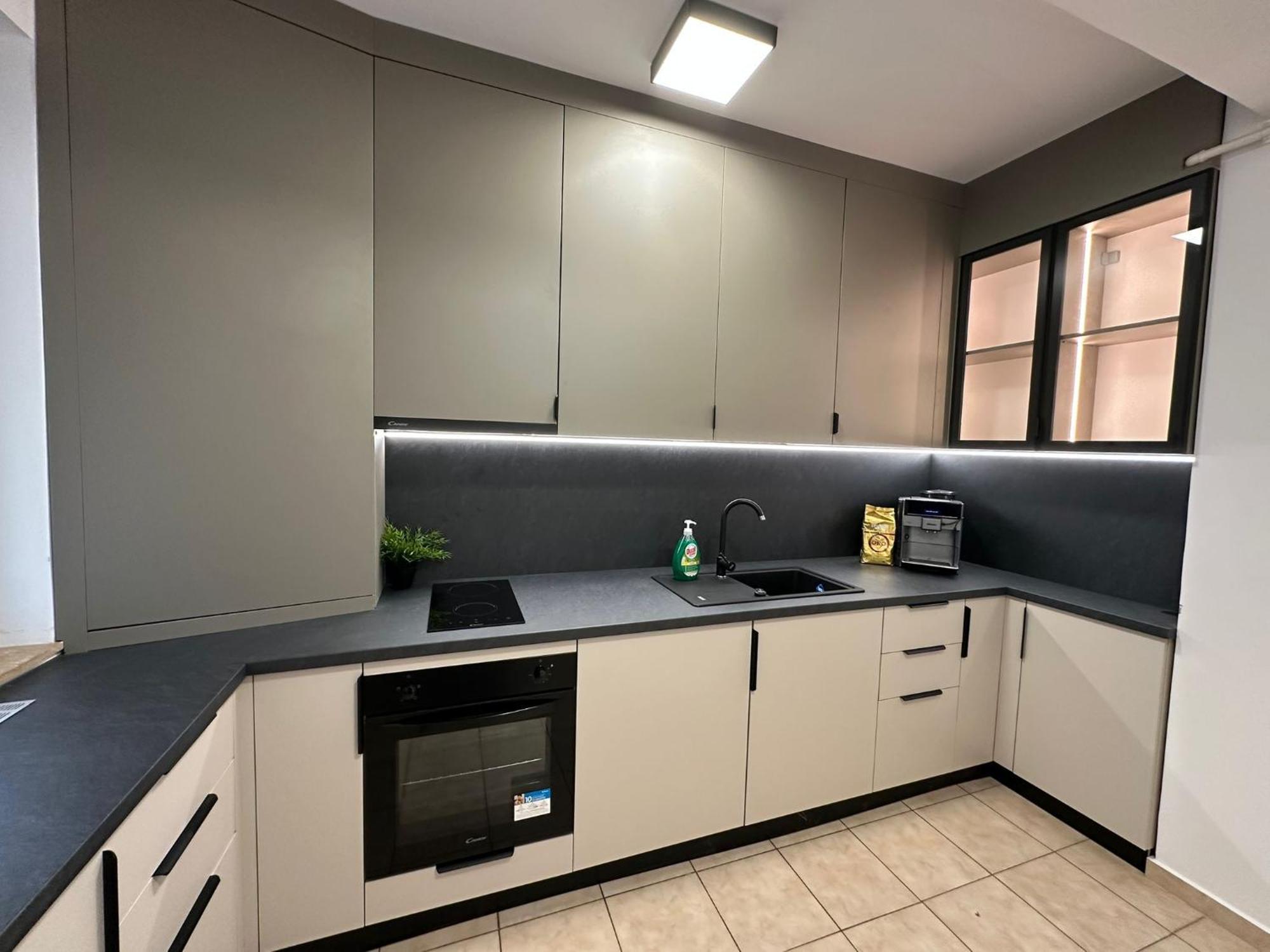 Centru Unirii Luxury Vip Palmier Apartament 2 Camere Cu Terasa Exterioara Amenajata ! Parcare Subterana Privata Climatizata Si Supravegheata Video Dar Doar Cu Rezervare In Limita Locurilor Disponibile !Proprietate In Regim Hoteliep - Nu Are Bucatarie Бухарест Экстерьер фото