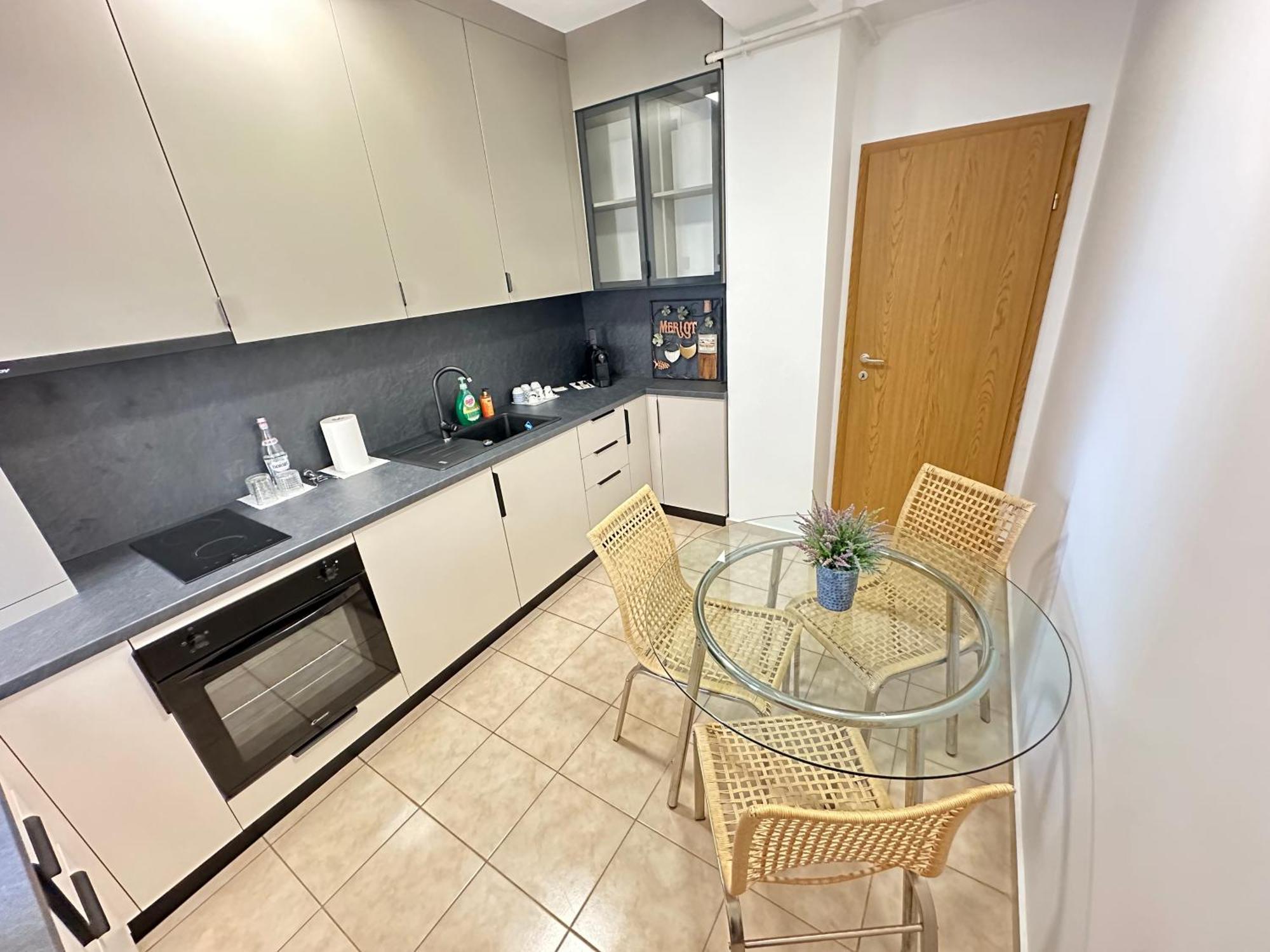 Centru Unirii Luxury Vip Palmier Apartament 2 Camere Cu Terasa Exterioara Amenajata ! Parcare Subterana Privata Climatizata Si Supravegheata Video Dar Doar Cu Rezervare In Limita Locurilor Disponibile !Proprietate In Regim Hoteliep - Nu Are Bucatarie Бухарест Экстерьер фото